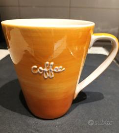 Tazza ceramica dipinta a  mano