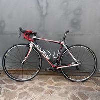 Bici da corsa CUBE