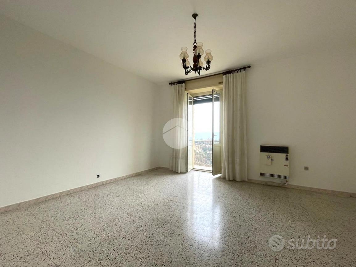 2 LOCALI A STRONCONE - Vista 3