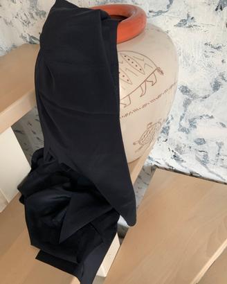 Due scampoli in pura seta color blu notte