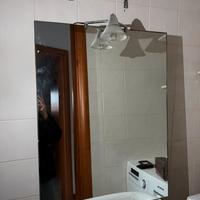 Specchio bagno con applique integrata