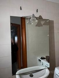 Specchio bagno con applique integrata