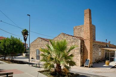 Immobile di 1740 m² con più di 5 locali a Santa Cr