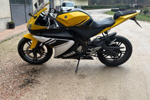 Yamaha r125