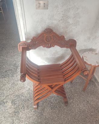 particolare sedia in legno