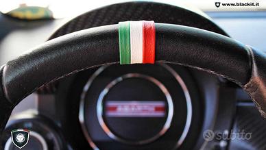 Mirino tricolore per volante auto