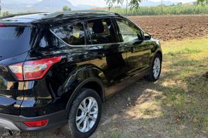 Ford kuga titanium