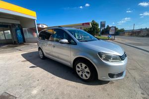 Wolksvagen Touran Confort Line 1600