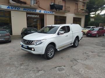 Mitsubishi L200 2.5 DI-D Double Cab Intense iva es