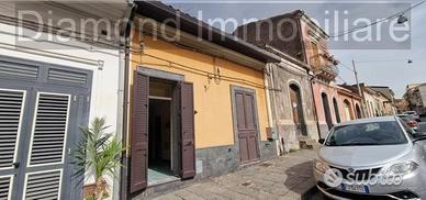 Casa singola con giardino a Piedimonte Etneo