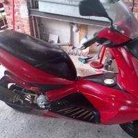 scooter Aprilia area 51