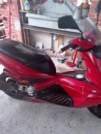 scooter Aprilia area 51