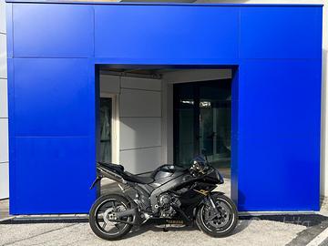 Yamaha YZF R1
