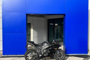 Yamaha YZF R1