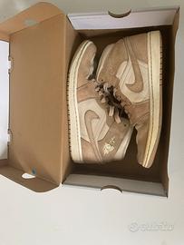 Scarpe Nike Air Jordan 1 (usato poco)