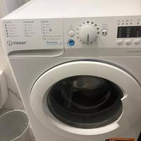 Lavatrice marca indesit