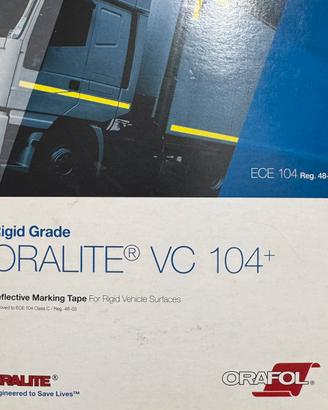 Barra catarifrangente adesiva