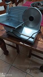affettatrice per uso domestico