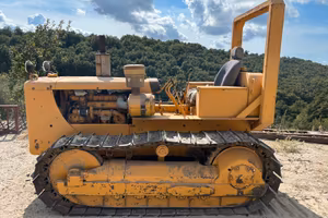 Caterpillar D4