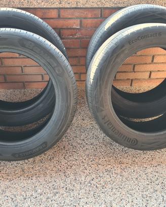 4 Pneumatici estivi 215-55-18