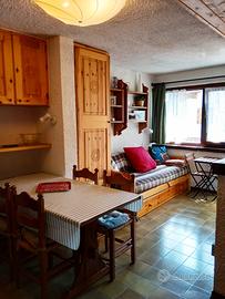 Bilocale a Folgarida con vista e garage