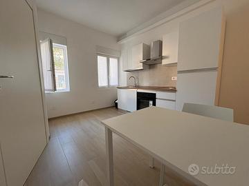 Disponibile, ideale per coppia