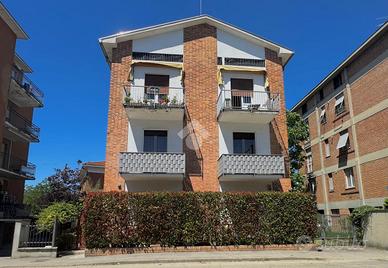 PORZIONE DI TRIFAMILIARE A PARMA