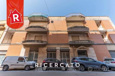 Appartamento con vano tecnico e box auto