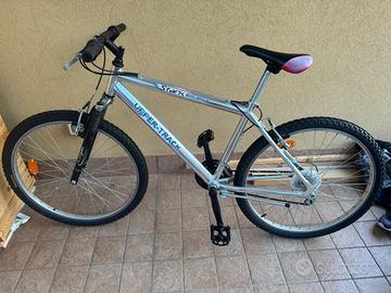 MTB 26” Bicicletta Mountain Bike