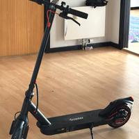 iScooter i9 – Monopattino Elettrico Nuovo 350W 36V