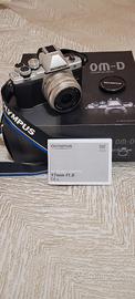 Olympus OM-D E-M10 II + M Zuiko 17mm f1.8