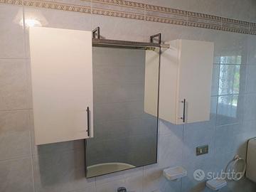 Mobile bagno con specchio