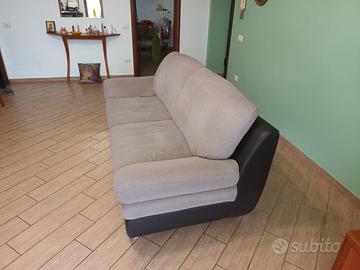 Divano  3 posti
