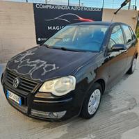 Vw polo 1.2 benzina solo 80.000 km  NEOPATENTATI 