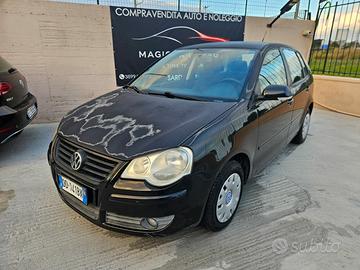 Vw polo 1.2 benzina solo 80.000 km  NEOPATENTATI 