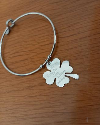 Bracciale rigido