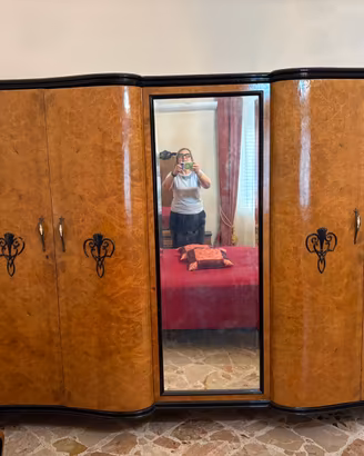 Camera da letto completa in radica di noce