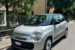 Fiat 500 L pop star