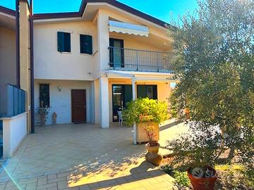 PERUGIA: porz. di Villa Bifamiliare del 2015