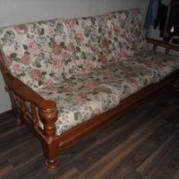 Divano letto 3 posti con cuscini , materasso e dog