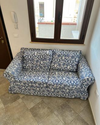 Divano 2 posti