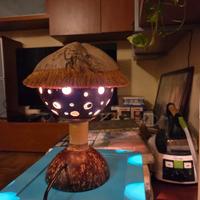 Lampada artigianale di cocco