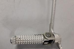 Pedana anteriore sx leva cambio YAMAHA R1 2001