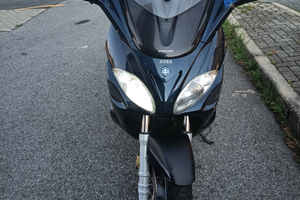 Piaggio X9 500 Evolution