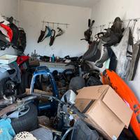 svuoto garage husqvarna hm tpr86 zip..leggere desc