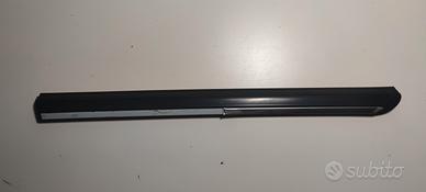 Modanatura vetro posteriore Mercedes classe B W245