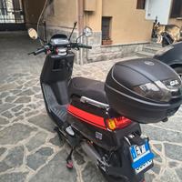 Scooter 125 cc. Niu NQi GTS Sport - pari al nuovo!