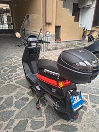 Scooter 125 cc. Niu NQi GTS Sport - pari al nuovo!