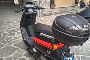 Scooter 125 cc. Niu NQi GTS Sport - pari al nuovo!