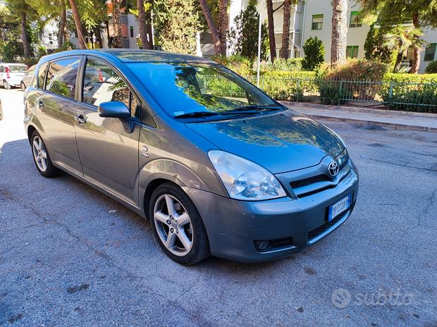 TOYOTA Corolla Verso 7 posti diesel - 2006